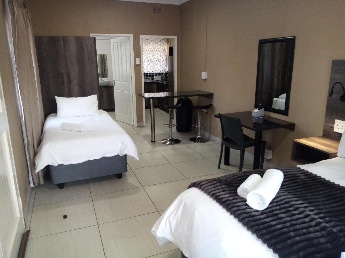Casa Leitao Lodge Phalaborwa Esterno foto