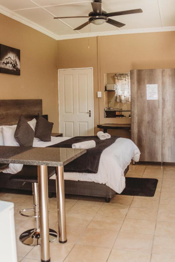Casa Leitao Lodge Phalaborwa Esterno foto